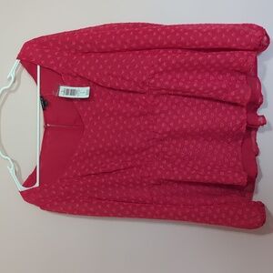 NWT Torrid size 0 Magenta Chiffon Puff sleeves top